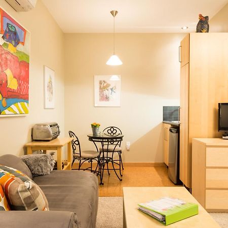 Cormier'S Studio Guest Suites Penticton Esterno foto