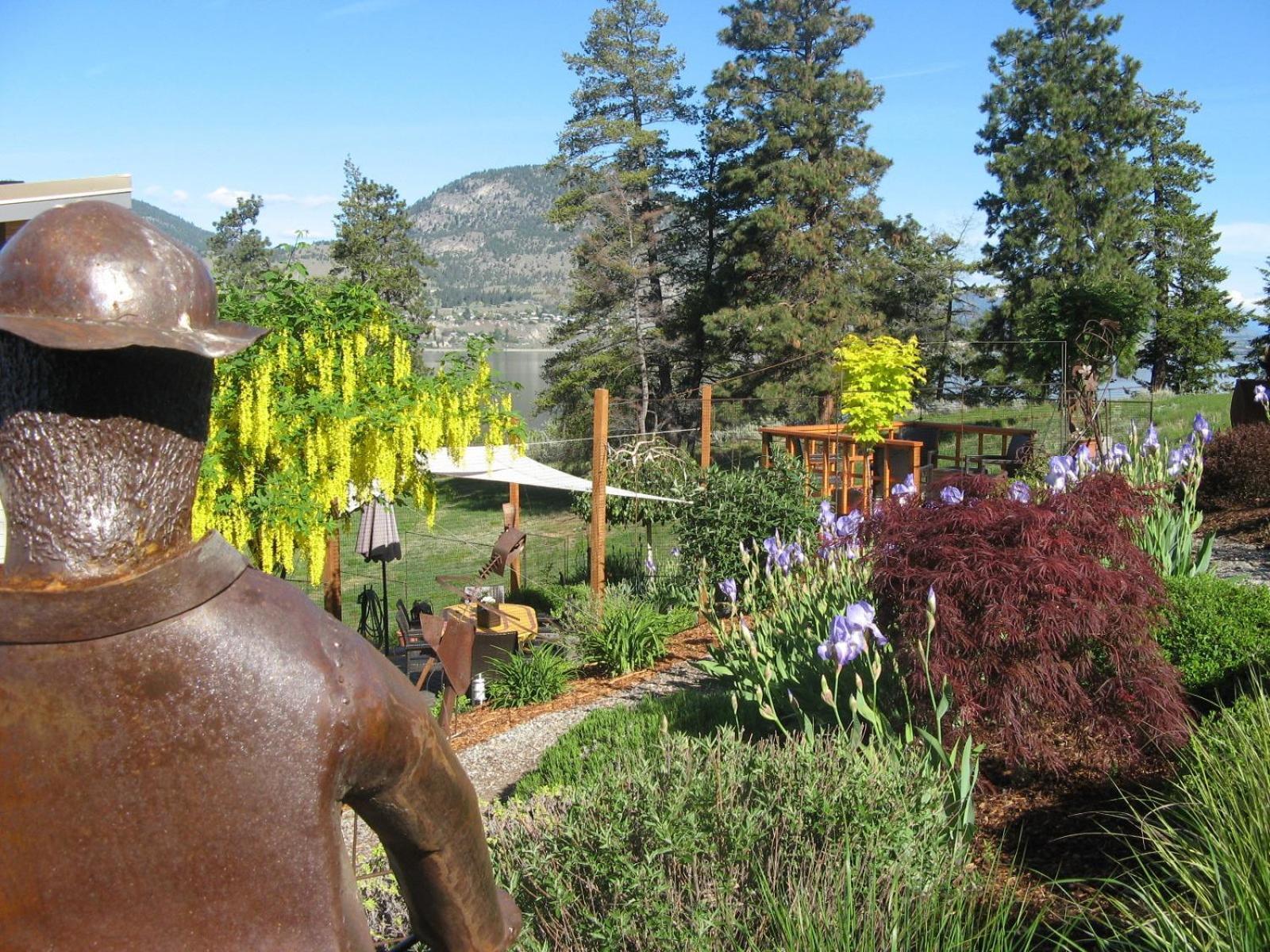 Cormier'S Studio Guest Suites Penticton Esterno foto